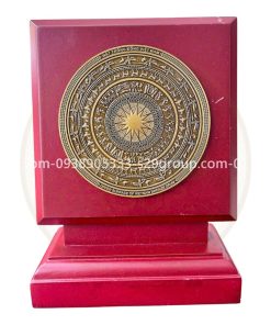 Sản xuất biểu trưng mặt trống đồng,quà tặng doanh nghiệp