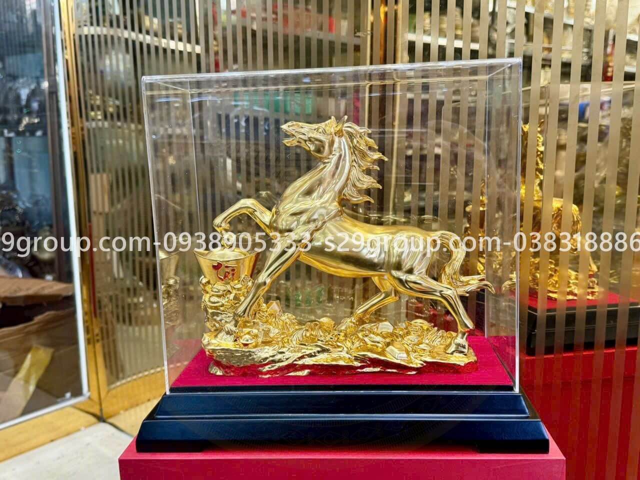 Tượng Ngựa Mạ Vàng 24K – Quà Tặng Năm 2026 Cao Cấp, Sang Trọng & Ý Nghĩa