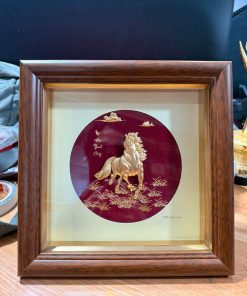 tranh ngựa mạ vàng 24k